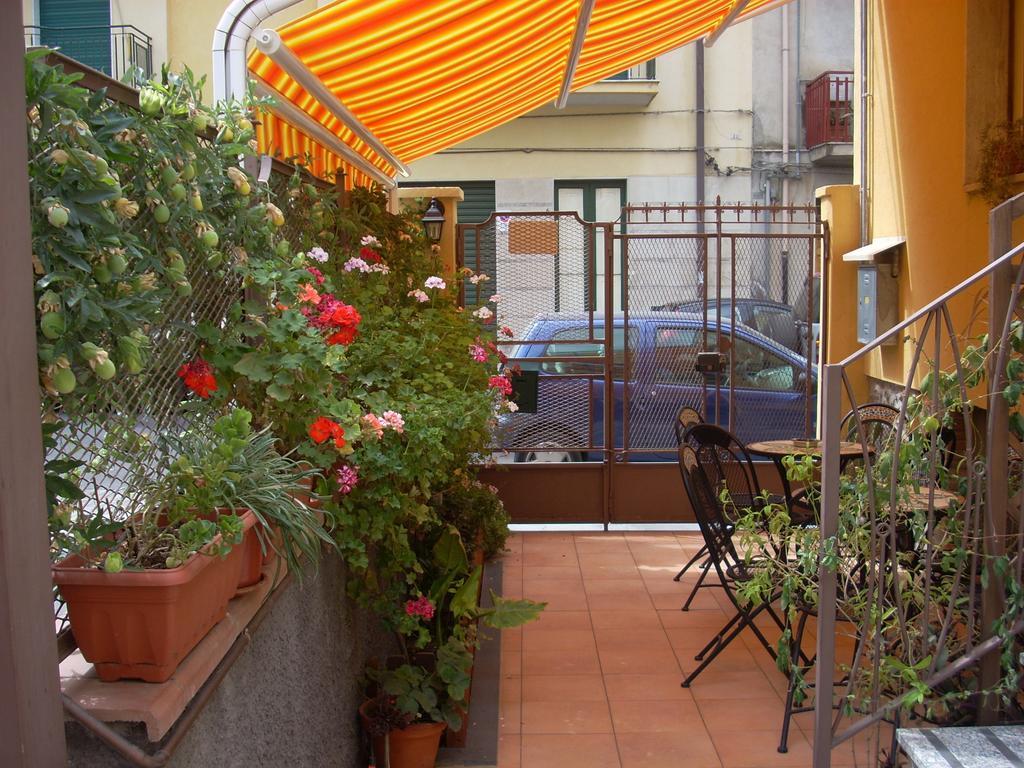 Bed and Breakfast Eurelios Adrano Екстер'єр фото