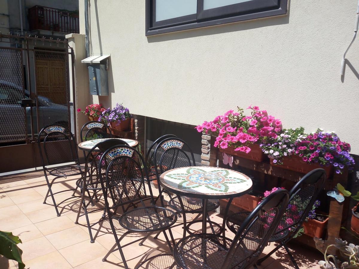 Bed and Breakfast Eurelios Adrano Екстер'єр фото