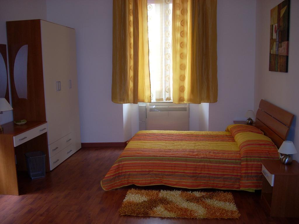 Bed and Breakfast Eurelios Adrano Екстер'єр фото